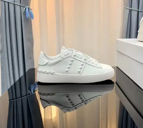 Valentino Rockstud Sneakers 8