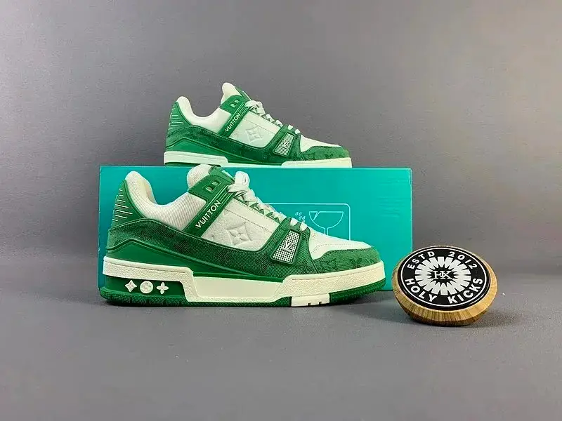 Louis Vuitton Sneakers(24 style) 2