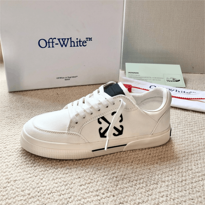 Off White Chunky Sneakers [10 styles]